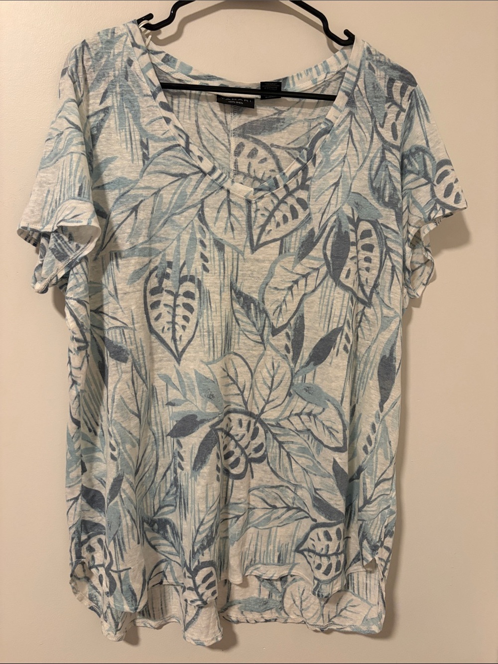 Tahari 100% Linen 1X Leaf Novelty Print Short Sleeve Shirt